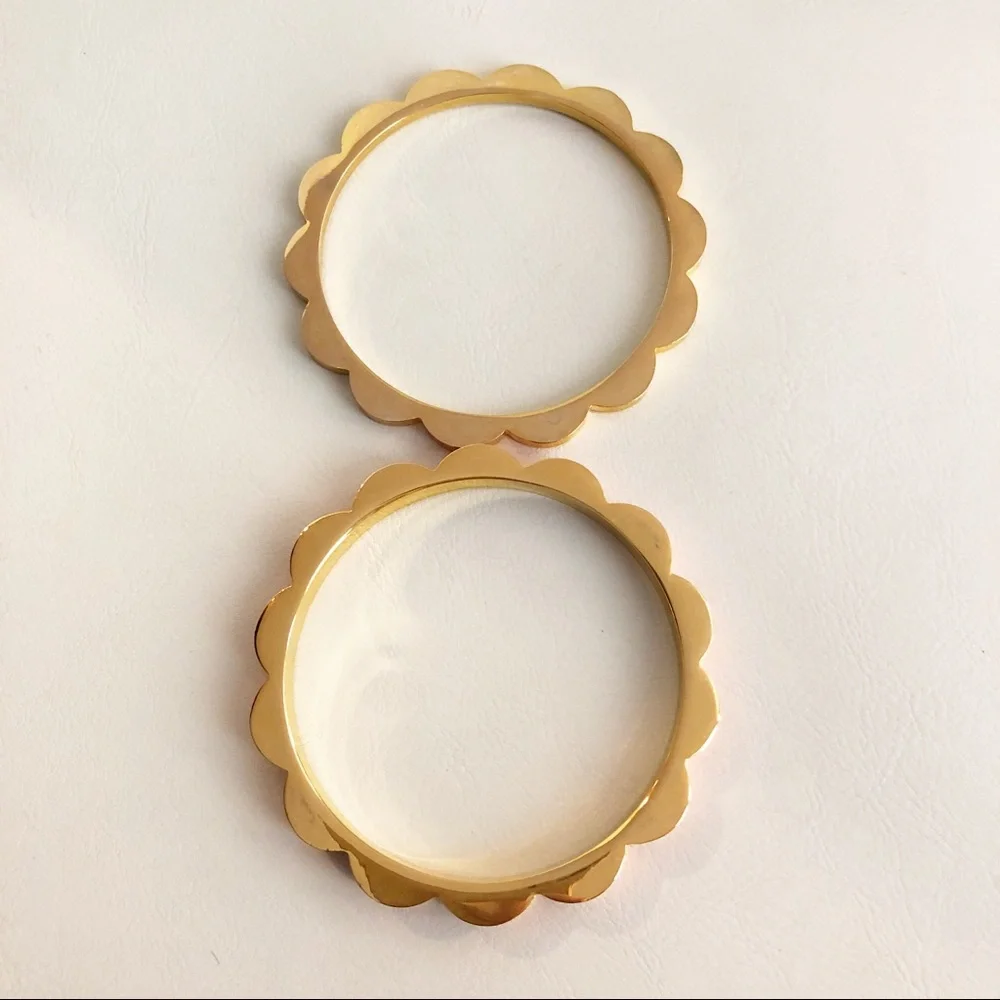 C. Wonder Enamel Bangle Bracelets Scalloped Pair - Picture 2 of 5